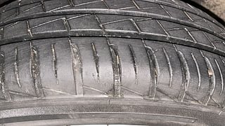 Used 2022 Renault Kwid 1.0 RXT AMT SCE Petrol Automatic tyres LEFT REAR TYRE TREAD VIEW