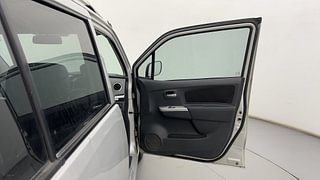 Used 2012 Maruti Suzuki Wagon R 1.0 [2010-2019] LXi CNG (outside fitted) Petrol+cng Manual interior RIGHT FRONT DOOR OPEN VIEW