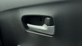 Used 2012 Maruti Suzuki Wagon R 1.0 [2010-2019] LXi CNG (outside fitted) Petrol+cng Manual top_features Central locking