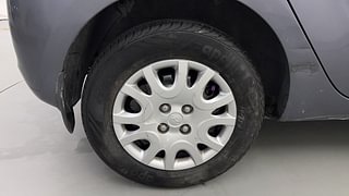 Used 2011 Hyundai i20 [2008-2012] Magna 1.2 Petrol Manual tyres RIGHT REAR TYRE RIM VIEW