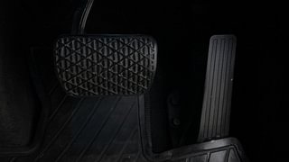 Used 2017 Mercedes-Benz C-Class [2014-2018] C200 Avantgrade Edition Petrol Automatic interior PEDALS VIEW