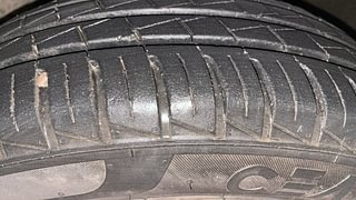 Used 2022 Renault Kwid 1.0 RXT AMT SCE Petrol Automatic tyres RIGHT FRONT TYRE TREAD VIEW