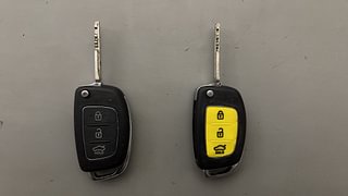 Used 2015 Hyundai Xcent [2014-2017] S Petrol Petrol Manual extra CAR KEY VIEW