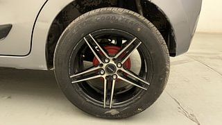 Used 2014 Maruti Suzuki Celerio VXI AMT Petrol Automatic tyres LEFT REAR TYRE RIM VIEW