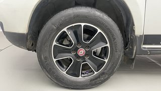 Used 2017 Renault Duster [2017-2020] RXS CVT Petrol Petrol Automatic tyres LEFT FRONT TYRE RIM VIEW