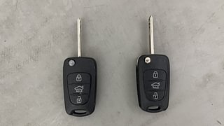 Used 2011 Hyundai i20 [2008-2012] Sportz 1.2 Petrol Manual extra CAR KEY VIEW
