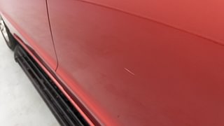Used 2019 Mahindra TUV300 [2015-2020] T8 mHAWK100 Dual Tone Diesel Manual dents MINOR SCRATCH