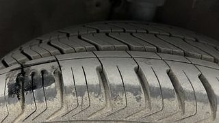 Used 2011 Hyundai i20 [2008-2012] Sportz 1.2 Petrol Manual tyres RIGHT FRONT TYRE TREAD VIEW