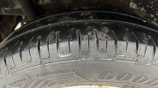 Used 2012 Maruti Suzuki Wagon R 1.0 [2010-2019] LXi CNG (outside fitted) Petrol+cng Manual tyres RIGHT REAR TYRE TREAD VIEW