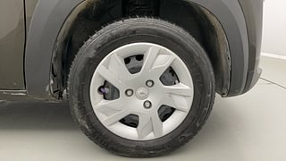 Used 2023 Renault Kwid 1.0 RXT SCE Petrol Manual tyres RIGHT FRONT TYRE RIM VIEW