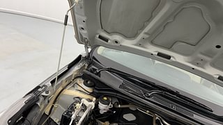 Used 2022 Honda Amaze 1.2 VX CVT i-VTEC Petrol Automatic engine ENGINE RIGHT SIDE HINGE & APRON VIEW