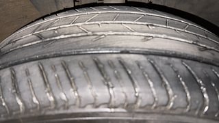 Used 2023 Renault Kiger RXZ Turbo CVT Dual Tone Petrol Automatic tyres RIGHT FRONT TYRE TREAD VIEW