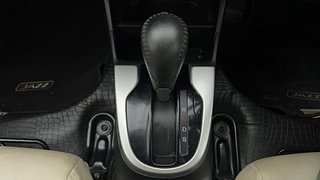 Used 2022 Honda Jazz ZX CVT Petrol Automatic interior GEAR  KNOB VIEW