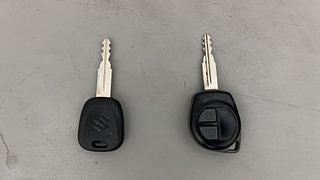 Used 2018 Maruti Suzuki Alto 800 [2016-2019] Vxi Petrol Manual extra CAR KEY VIEW