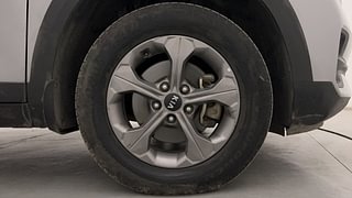 Used 2019 Kia Seltos HTK Plus AT D Diesel Automatic tyres RIGHT FRONT TYRE RIM VIEW