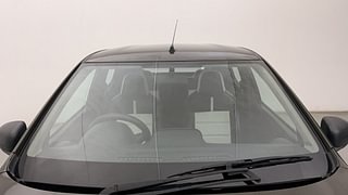 Used 2018 Renault Kwid [2015-2019] RXL Petrol Manual exterior FRONT WINDSHIELD VIEW
