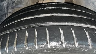 Used 2024 Tata Safari ACCOMPLISHED PLUS 7S DUAL TONE AT Diesel Automatic tyres RIGHT FRONT TYRE TREAD VIEW
