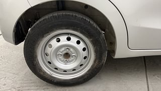 Used 2015 Maruti Suzuki Celerio ZXI Petrol Manual tyres RIGHT REAR TYRE RIM VIEW