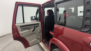 Used 2018 Mahindra Scorpio [2017-2020] S5 Diesel Manual interior LEFT REAR DOOR OPEN VIEW