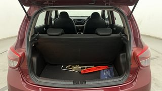 Used 2015 Hyundai Grand i10 Asta AT 1.2 Kappa VTVT Petrol Automatic interior DICKY INSIDE VIEW