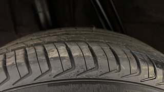 Used 2018 Renault Kwid RXT Anniversary Edition Petrol Manual tyres RIGHT REAR TYRE TREAD VIEW