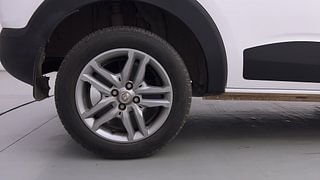 Used 2022 Renault Triber RXZ AMT Petrol Automatic tyres RIGHT REAR TYRE RIM VIEW