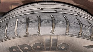 Used 2014 Hyundai Grand i10 [2013-2017] Sportz AT 1.2 Kappa VTVT Petrol Automatic tyres RIGHT REAR TYRE TREAD VIEW
