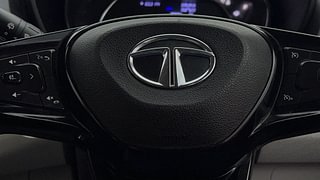 Used 2020 Tata Nexon XZA Plus AMT Diesel S Diesel Automatic top_features Airbags