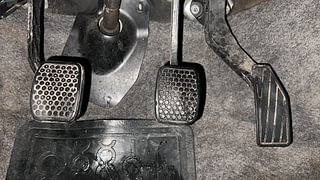 Used 2018 Maruti Suzuki Alto K10 [2014-2019] VXi Petrol Manual interior PEDALS VIEW