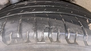 Used 2017 Hyundai Verna [2017-2020] 1.6 VTVT SX (O) AT Petrol Automatic tyres RIGHT REAR TYRE TREAD VIEW