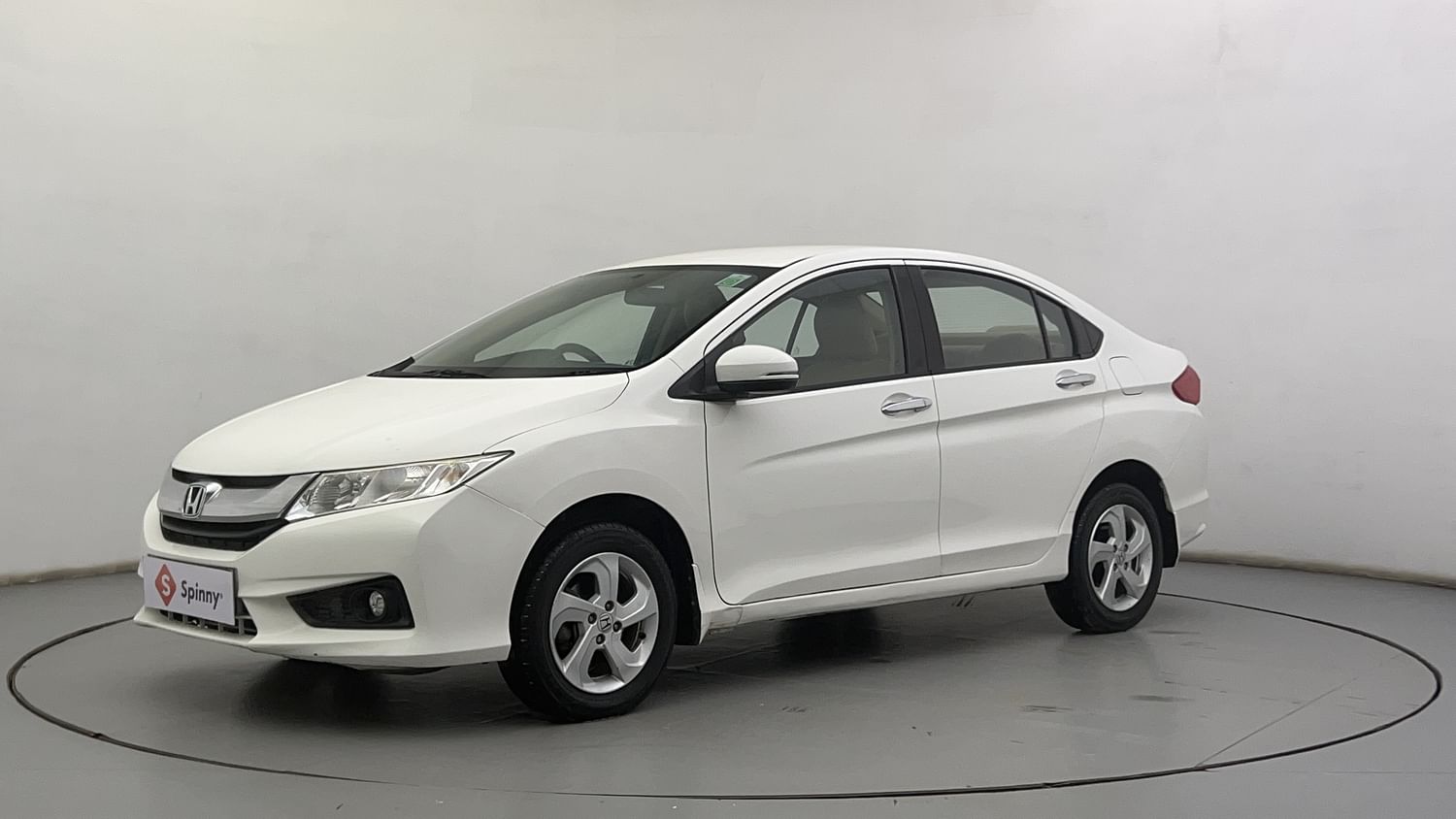 LEFT FRONT CORNER VIEW