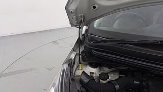 Used 2014 Hyundai Xcent [2014-2017] SX (O) Petrol Petrol Manual engine ENGINE RIGHT SIDE HINGE & APRON VIEW