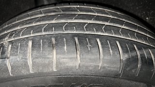 Used 2021 maruti-suzuki Baleno Zeta CVT Petrol Petrol Automatic tyres RIGHT REAR TYRE TREAD VIEW