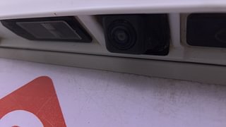 Used 2022 Renault Triber RXZ AMT Petrol Automatic top_features Rear camera