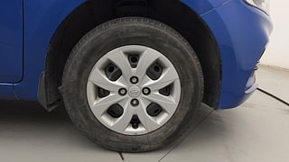 Used 2018 Hyundai Elite i20 [2018-2020] Magna Executive CVT Petrol Automatic tyres RIGHT FRONT TYRE RIM VIEW