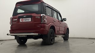 Used 2018 Mahindra Scorpio [2017-2020] S5 Diesel Manual exterior RIGHT REAR CORNER VIEW