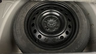 Used 2011 Toyota Etios Liva [2010-2017] VX Petrol Manual tyres SPARE TYRE VIEW