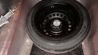 Used 2016 Honda City V Petrol Manual tyres SPARE TYRE VIEW
