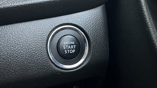 Used 2020 maruti-suzuki Baleno Zeta CVT Petrol Petrol Automatic top_features Keyless start