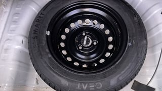 Used 2019 Renault Kwid CLIMBER 1.0 Opt Petrol Manual tyres SPARE TYRE VIEW