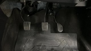 Used 2011 Toyota Etios Liva [2010-2017] VX Petrol Manual interior PEDALS VIEW