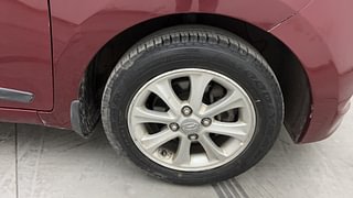 Used 2015 Hyundai Grand i10 Asta AT 1.2 Kappa VTVT Petrol Automatic tyres RIGHT FRONT TYRE RIM VIEW