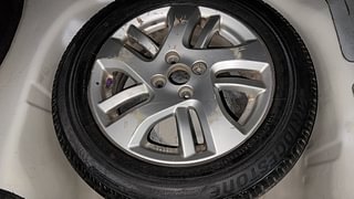 Used 2013 Maruti Suzuki Swift Dzire ZXI Petrol Manual tyres SPARE TYRE VIEW