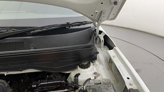 Used 2022 Hyundai Venue [2019-2022] SX Plus 1.0 Turbo DCT Petrol Automatic engine ENGINE LEFT SIDE HINGE & APRON VIEW