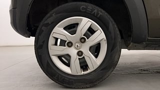 Used 2018 Renault Kwid [2015-2019] RXL Petrol Manual tyres RIGHT REAR TYRE RIM VIEW