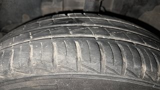 Used 2020 Renault Kwid 1.0L RXT(O) AMT Petrol Automatic tyres LEFT FRONT TYRE TREAD VIEW