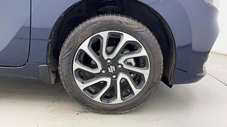 Used 2022 Maruti Suzuki Baleno Alpha AT Petrol Petrol Automatic tyres RIGHT FRONT TYRE RIM VIEW