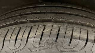 Used 2011 Toyota Etios Liva [2010-2017] VX Petrol Manual tyres RIGHT REAR TYRE TREAD VIEW