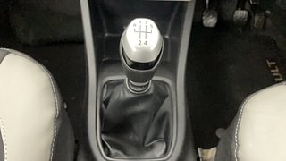 Used 2023 Renault Triber RXZ Dual Tone Petrol Manual interior GEAR  KNOB VIEW