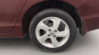 Used 2016 Honda City V Petrol Manual tyres LEFT REAR TYRE RIM VIEW